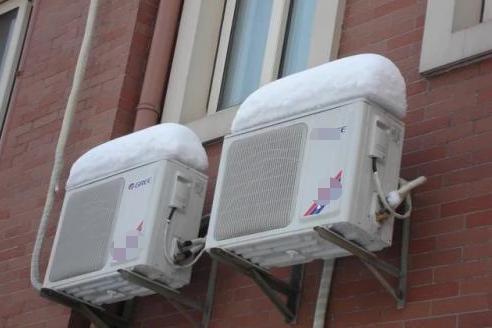 大3匹柜机制热1小时多少度电,2匹柜机制热一夜多少电