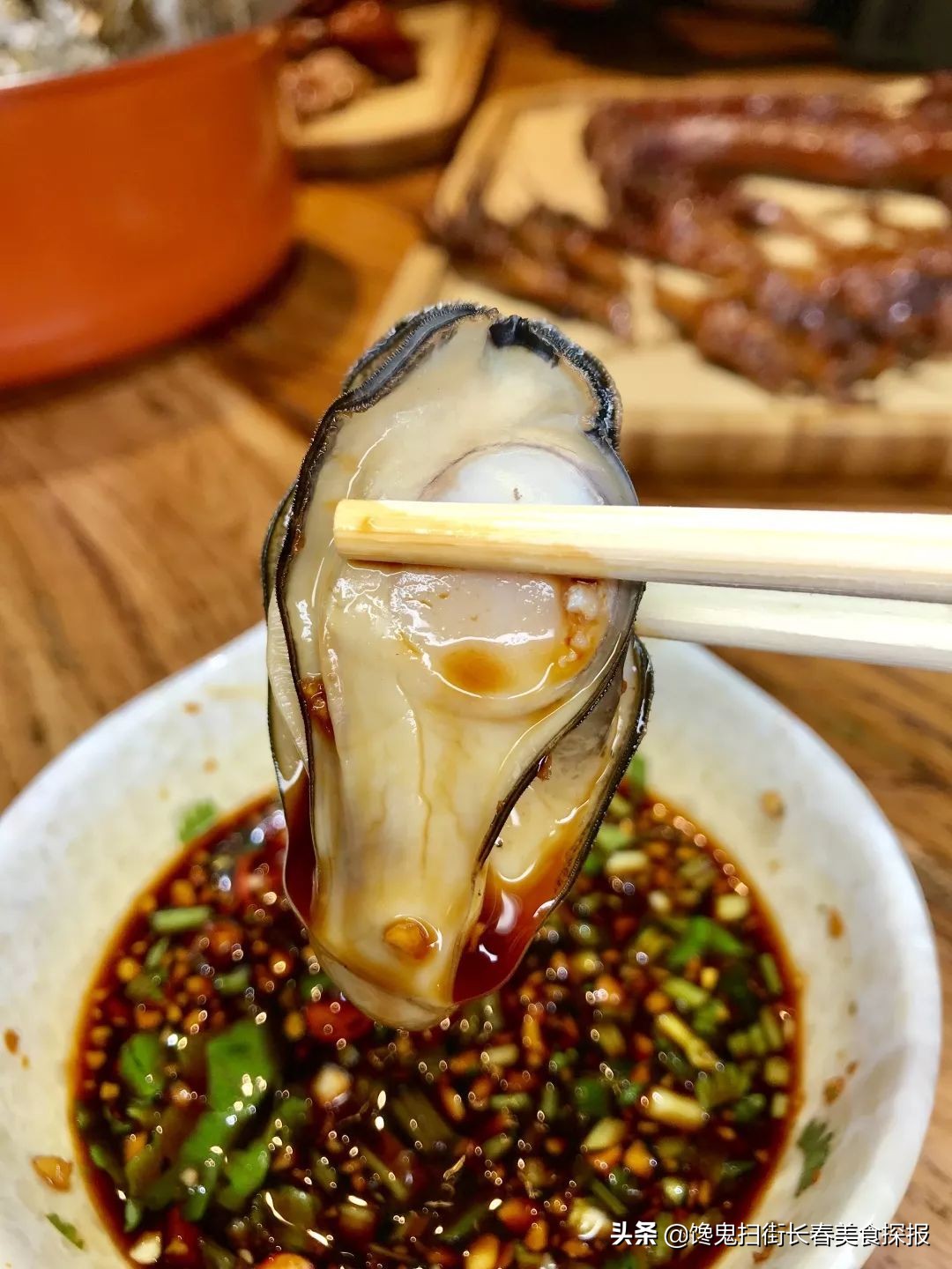 二道老厂区奇店。鹅的一切,全都炭火烤。烤鹅脖大锤抡