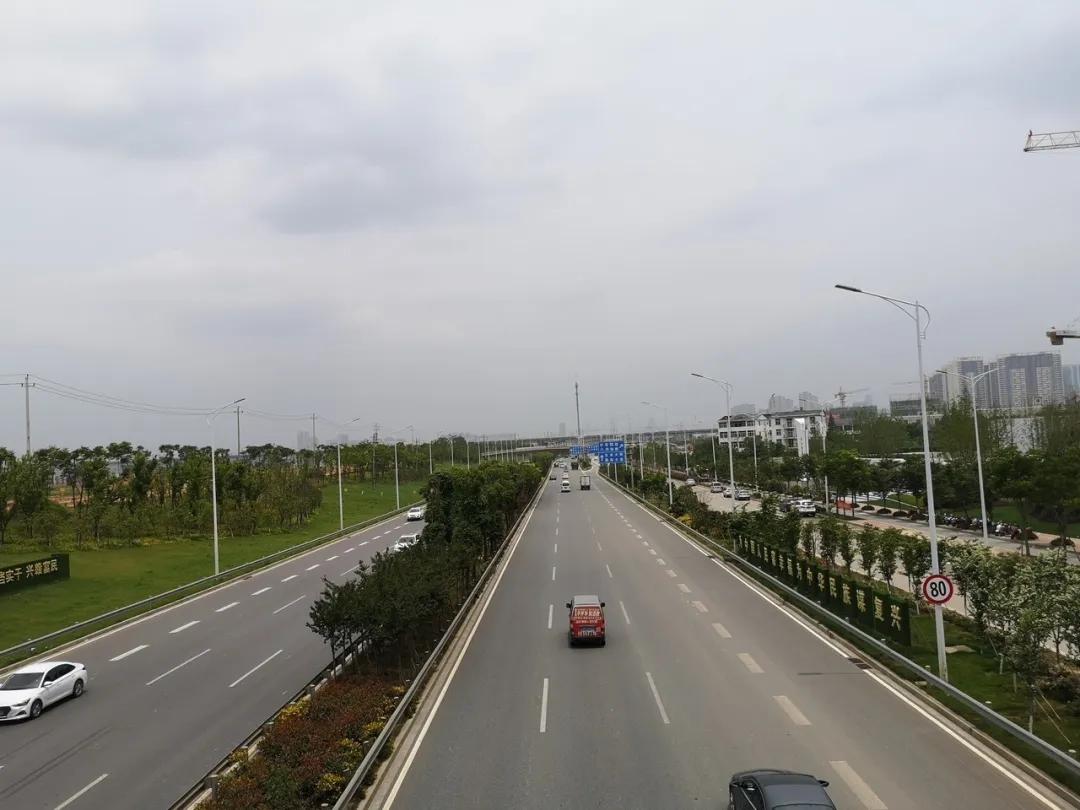 目前象湖滨江最性价比新楼盘,象湖滨江哪些楼盘是江景房