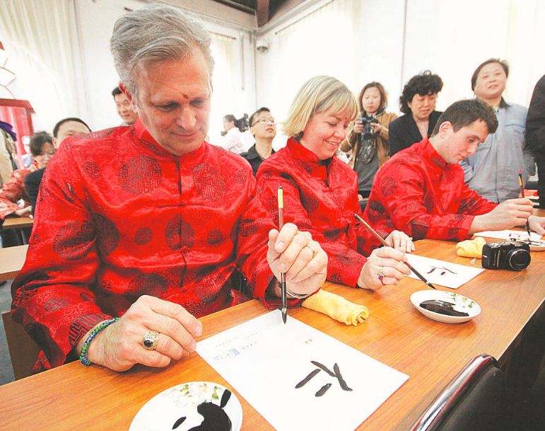 中国人是这个世界上最骄傲的民族,外国人评论中国人的民族性