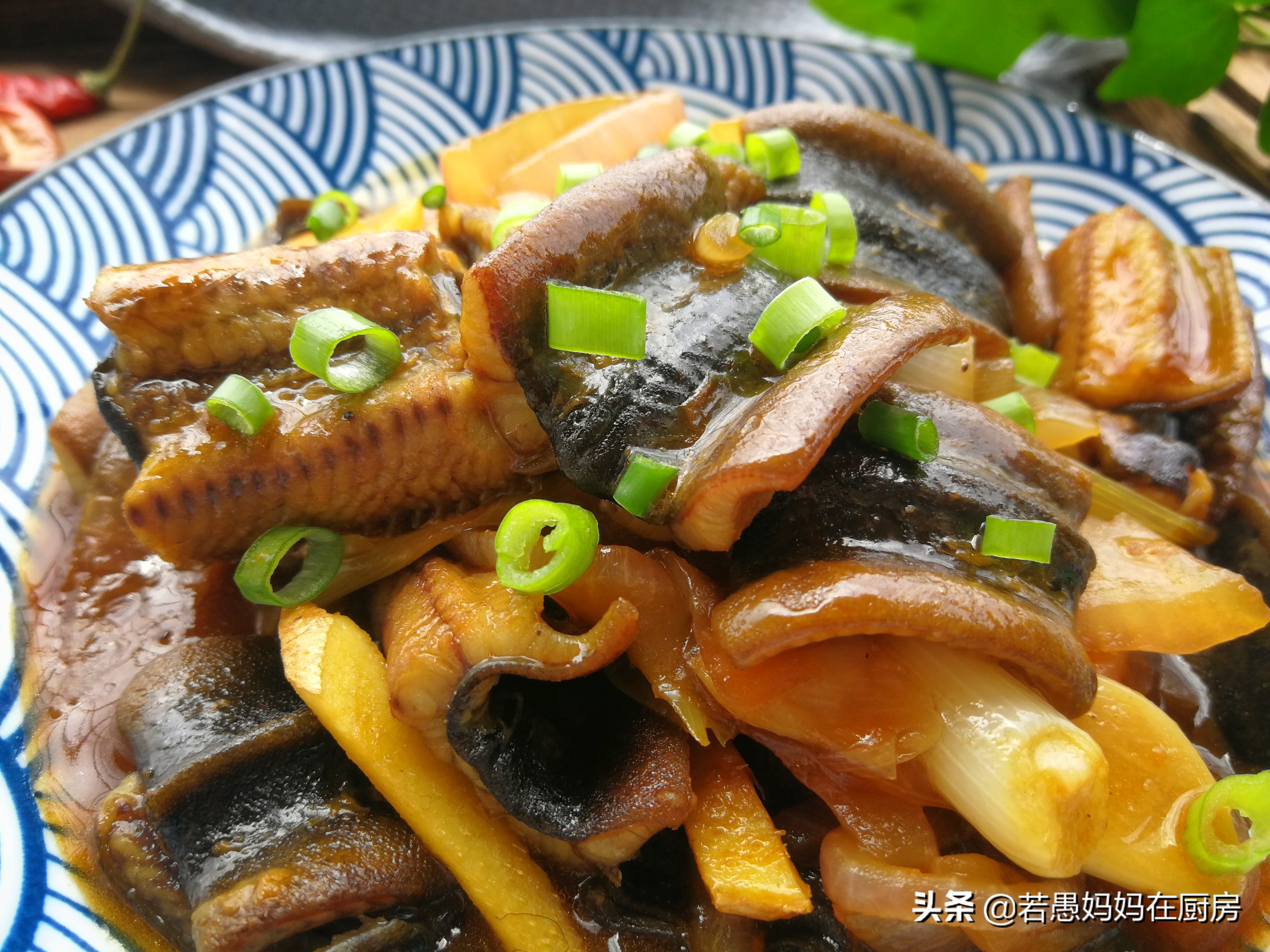 端午节黄鳝价格估计二百一斤,夏日黄鳝赛人参