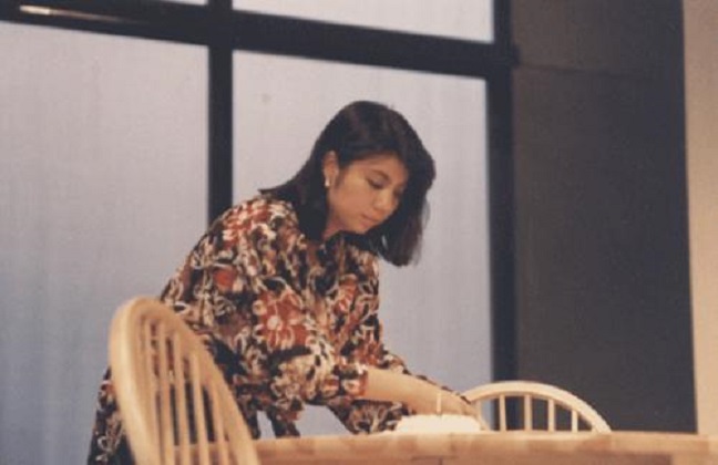 守望爱情，她是黄家驹的前女友，花十年才走出悲痛，今57岁仍不嫁