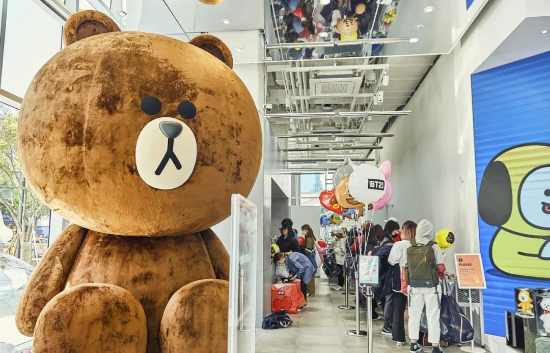 line friends在中国开的第一家店 (line friends中国有几家)