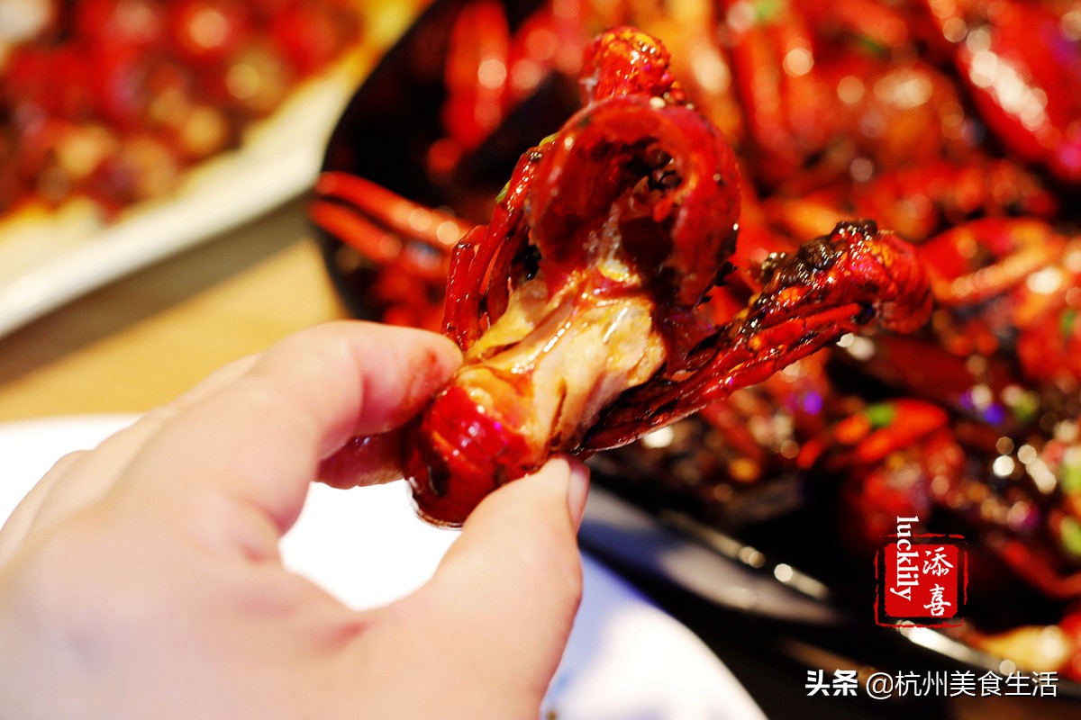 靓靓蒸虾和巴厘小龙虾哪个好吃,小龙虾武汉最好吃