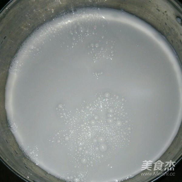 凉皮最详细的做法柔软透亮不开裂,澄面做凉皮总是开裂是怎么回事