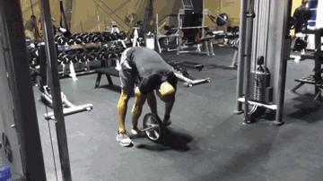 健腹轮的正确做法与标准动作,了解腹肌轮的正确锻炼方式