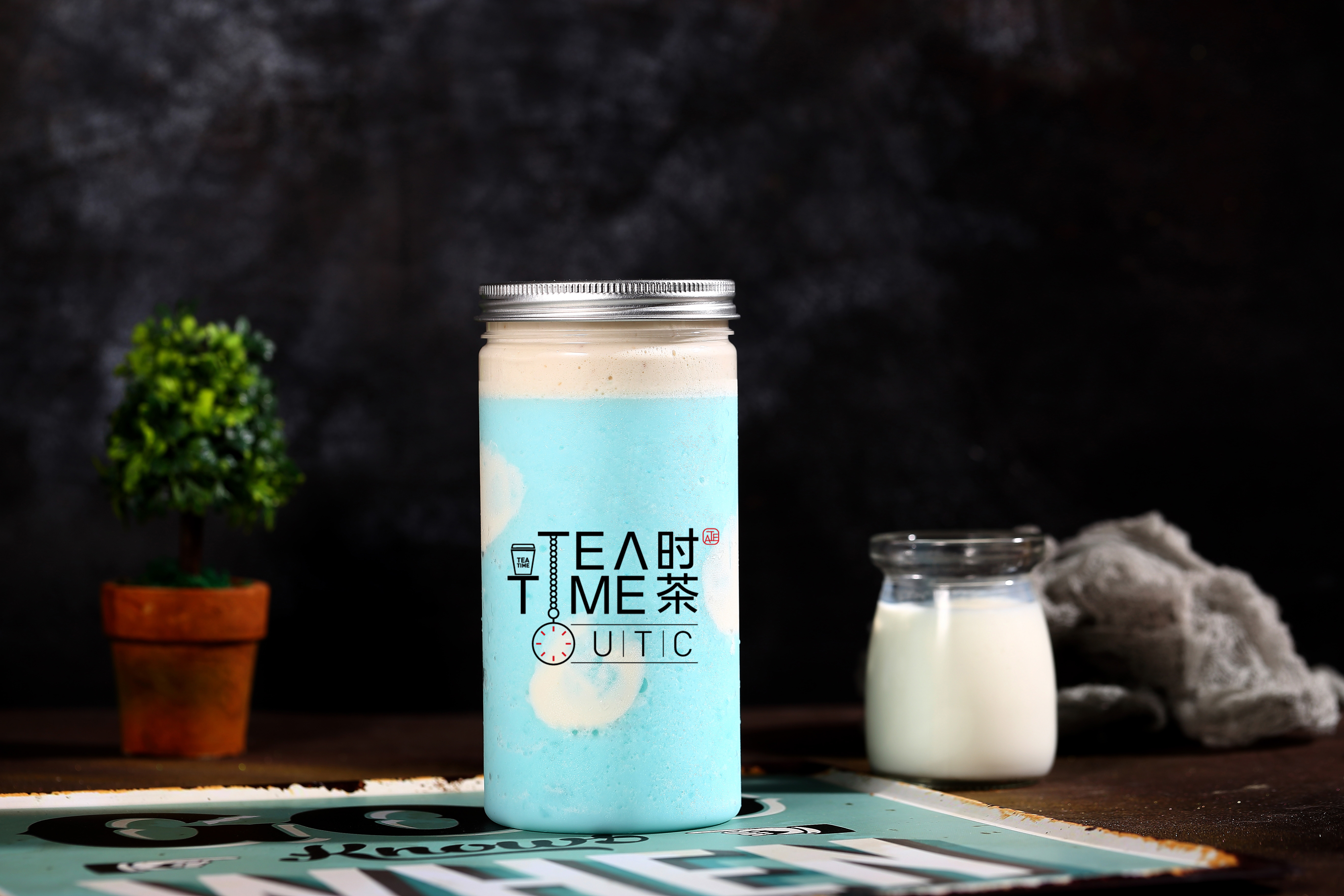 1-2万元以下奶茶加盟开店免费报名,适合新人的奶茶加盟店推荐