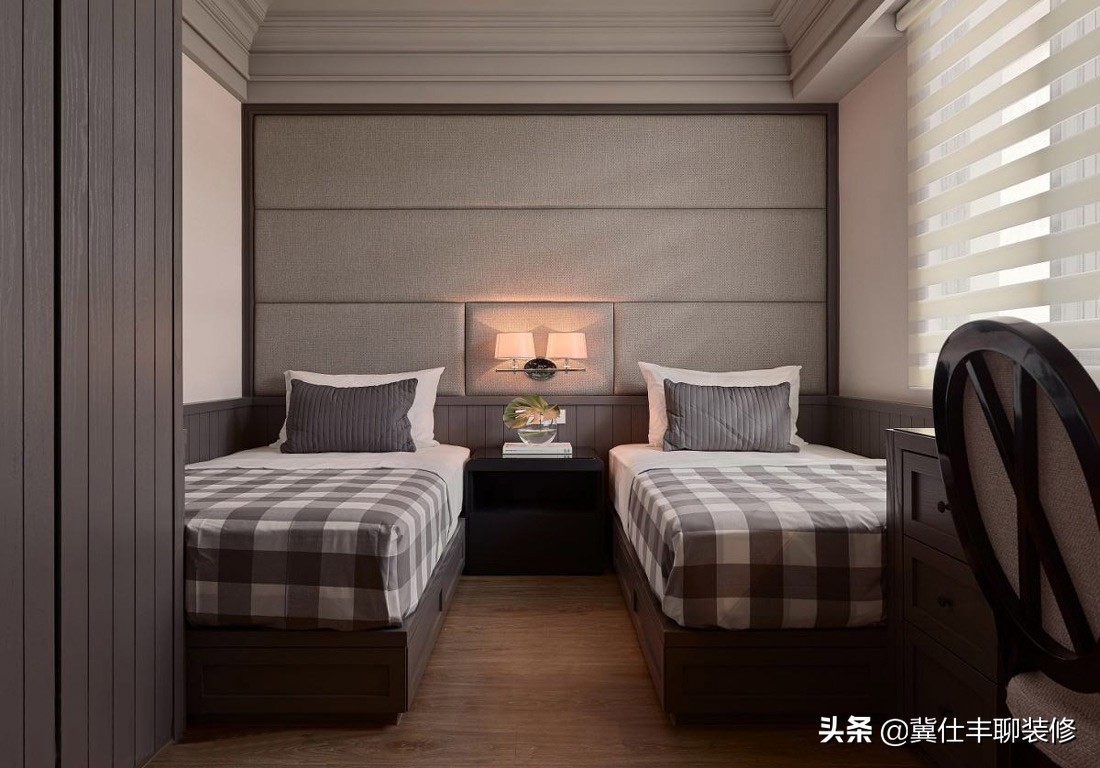 2020最流行石膏吊顶新中式设计图,四格子石膏线吊顶造型简单好看