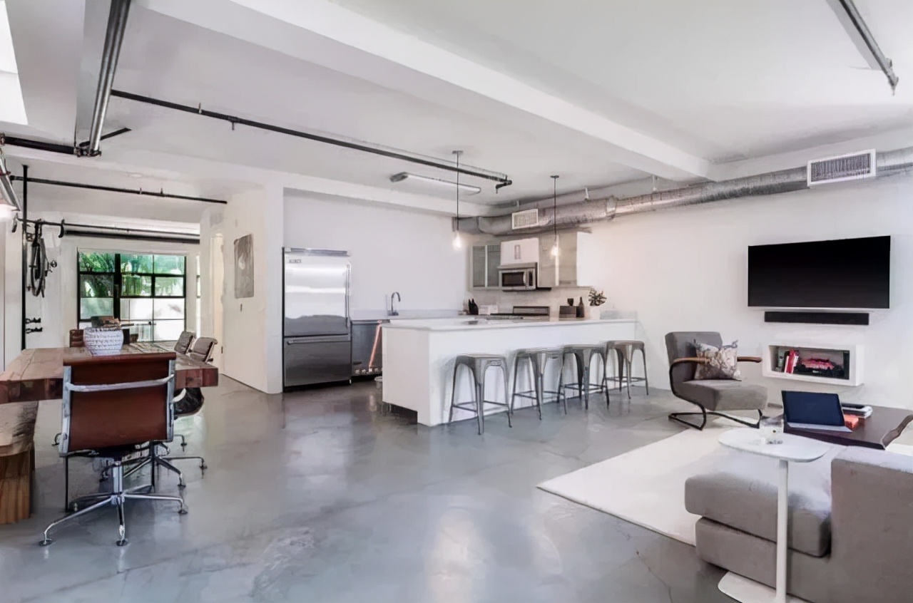 家装自流平地面怎么样,家装地面自流平风格