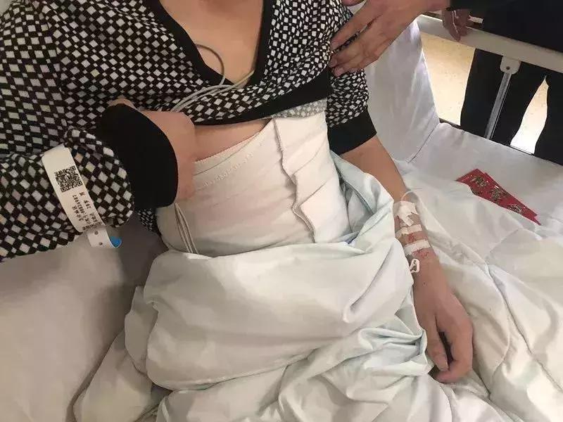 冲卡逃避交警检查被交警打了,男子酒驾遇查强行冲撞辅警被判刑