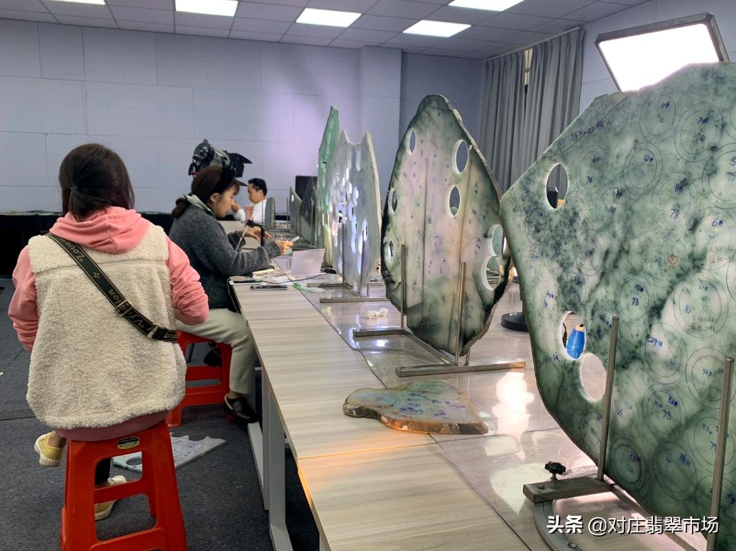 翡翠手镯板料出售,板料定制翡翠手镯