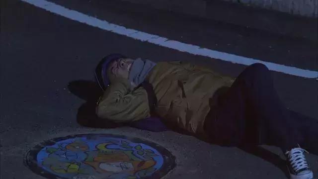 在日本,井盖儿都有美女粉丝团