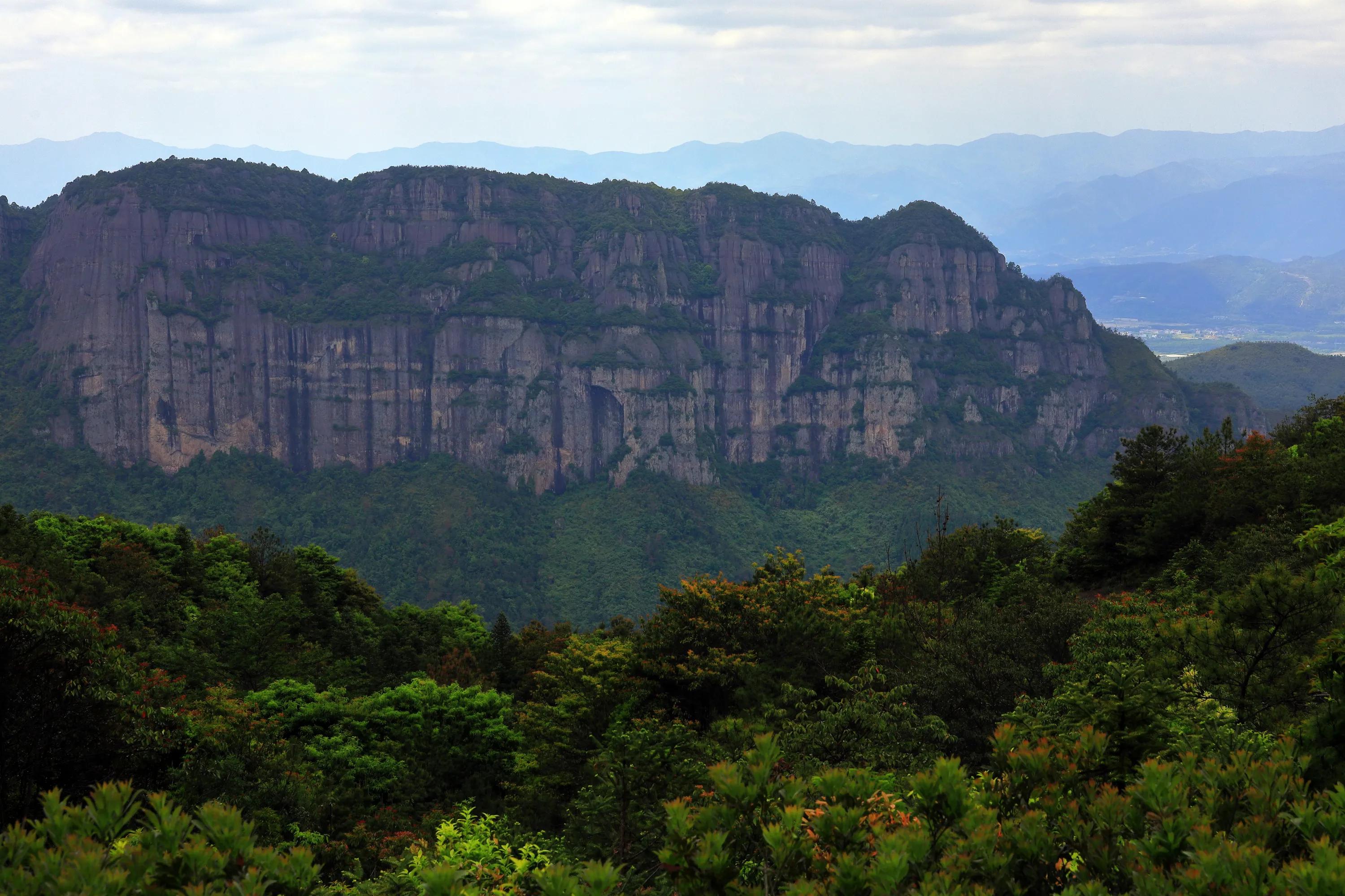 沿着高速看中国新一集,沿着高速一路看中国