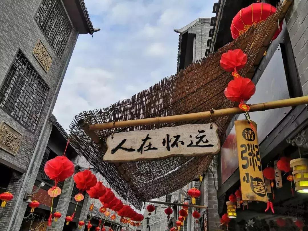 成都周边旅游人气最旺的十大古镇,成都附近的古镇最值得去的是哪个