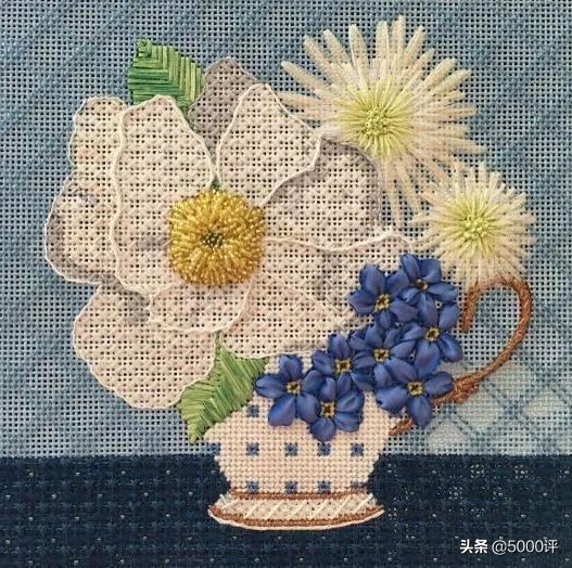 十字绣绣好要怎么弄,十字绣正确绣法为什么要留一格呢