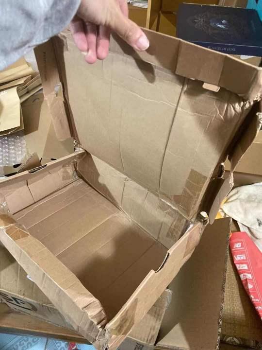 鞋盒修补师,鞋盒修复团队