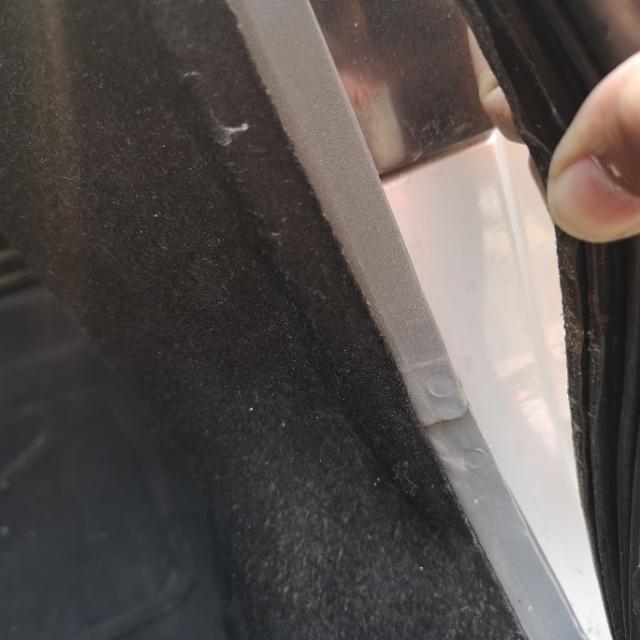 一辆12年车龄的老车,开一台10年的老车