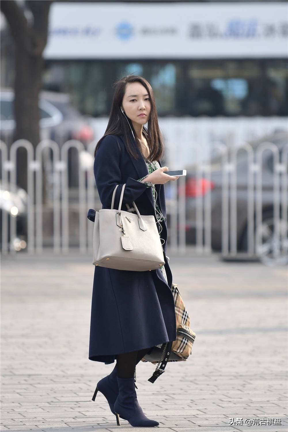 时尚超高细跟春季短靴,好穿又好搭冬季凹造型的短靴