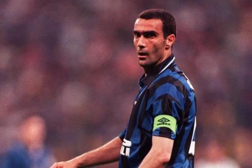 谁是蓝黑之王？盘点国米史上十大巨星，一代传奇压上古大神夺魁