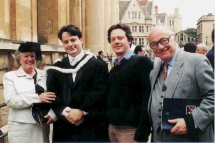 我,英国人,热爱中国酒桌文化,娶了中国妻子,在中国生活22年