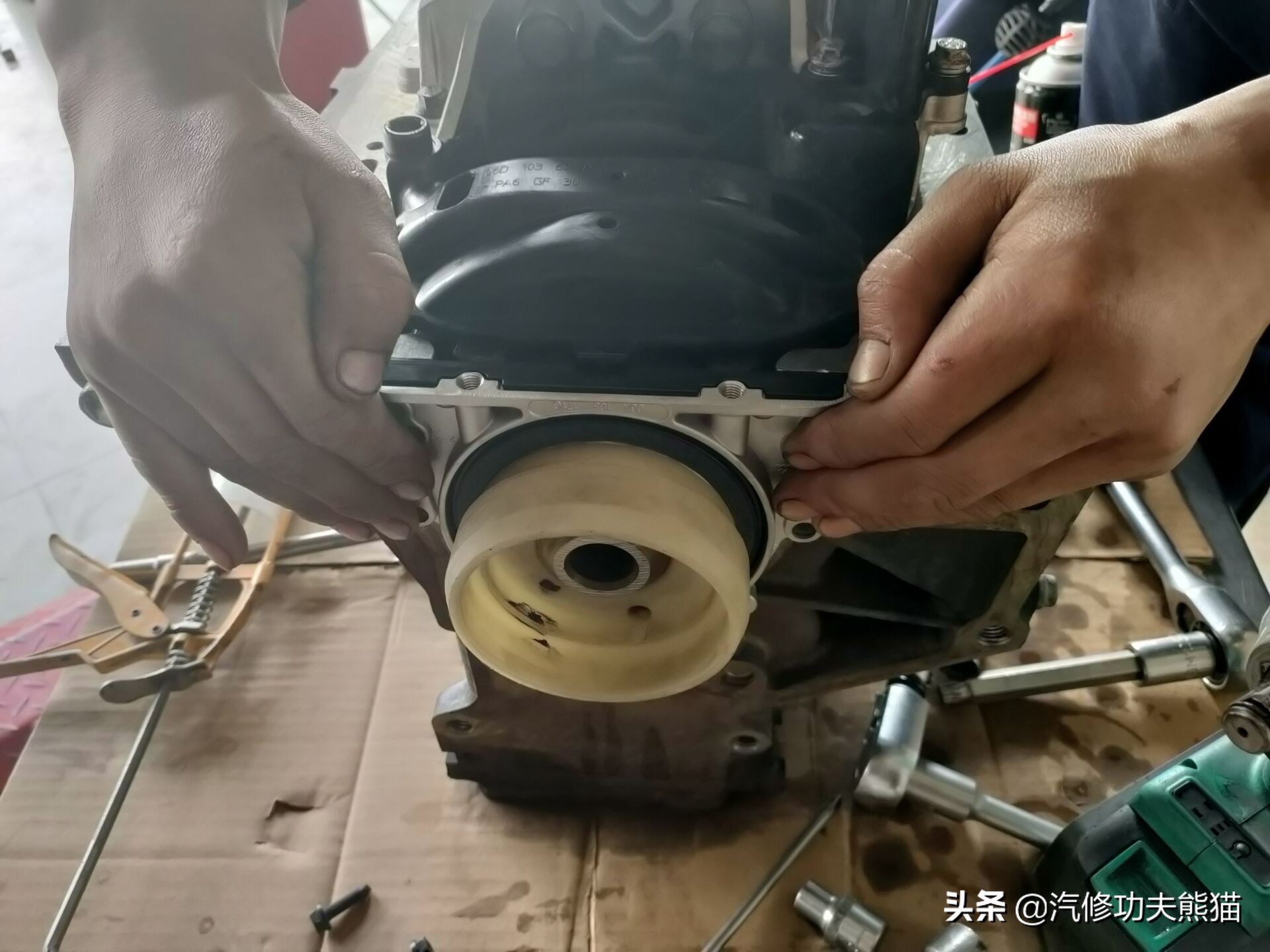 一汽奥迪a6l烧机油,08款奥迪a6l2.0t烧机油严重怎么办