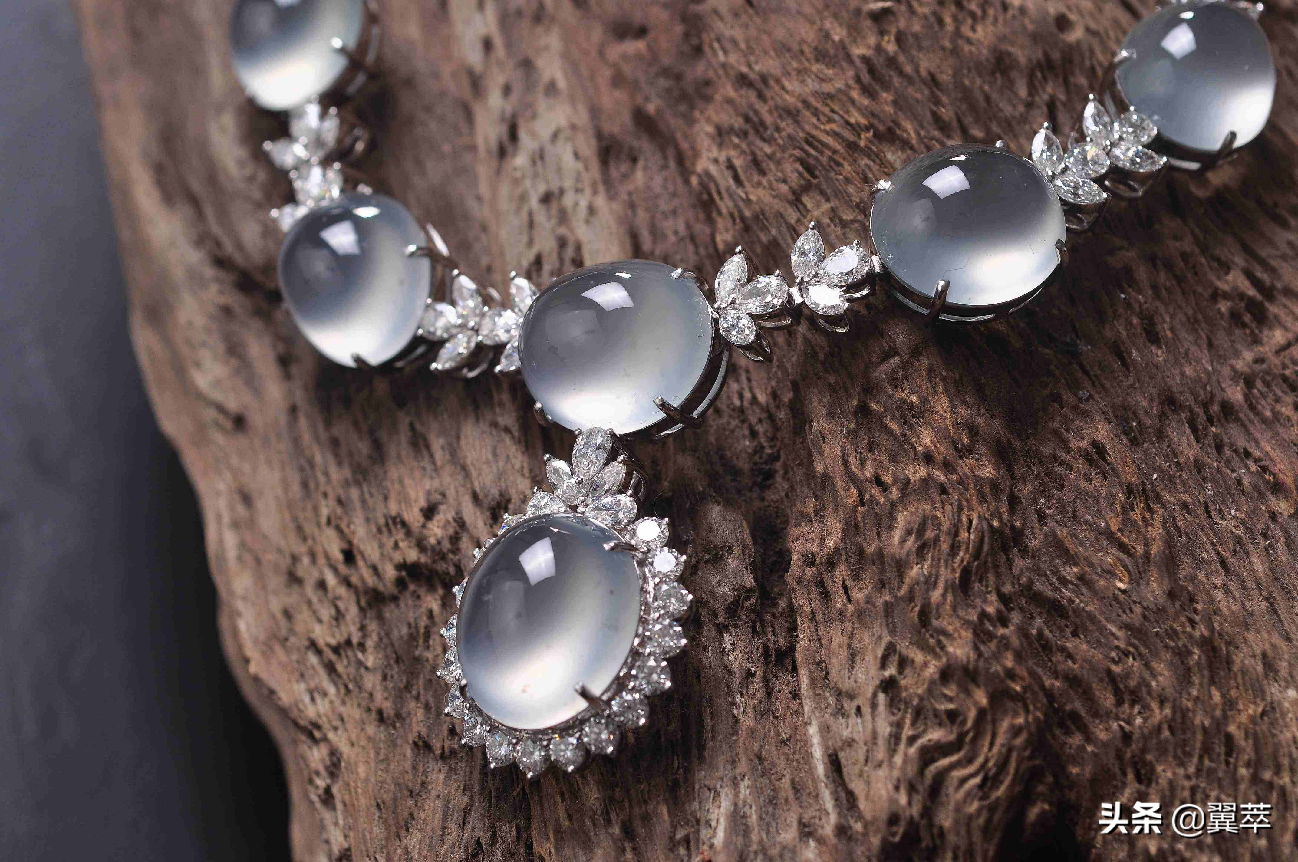 缅甸买翡翠便宜吗？去缅甸买翡翠要留意什么？