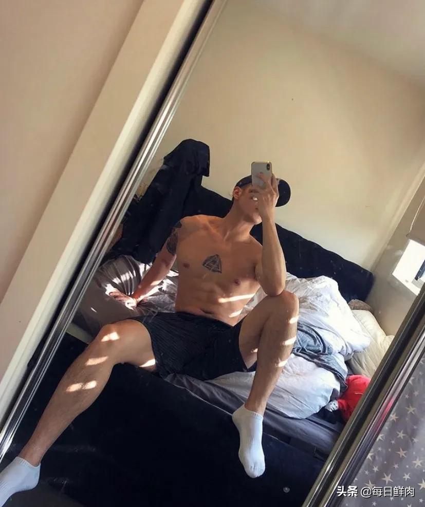 留学澳洲的肌肉天菜，你肯定也用他照片当过头像！