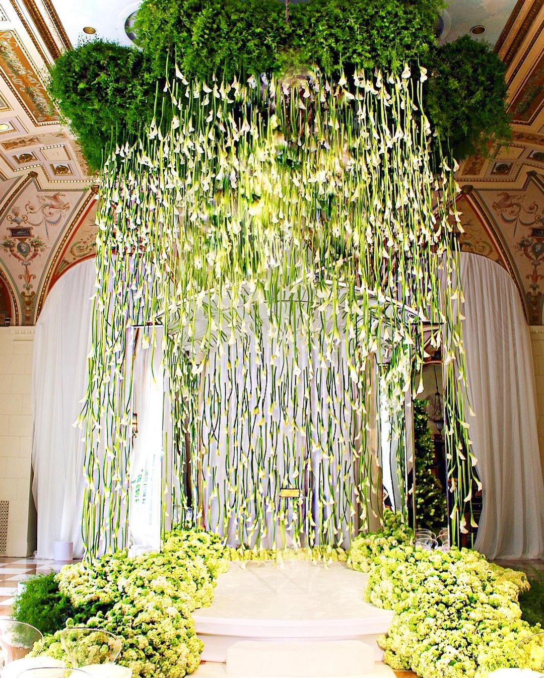 閰掑簵杩庡鑺卞崏鎻掕姳,閰掑簵濠氬簡鑺辨潫