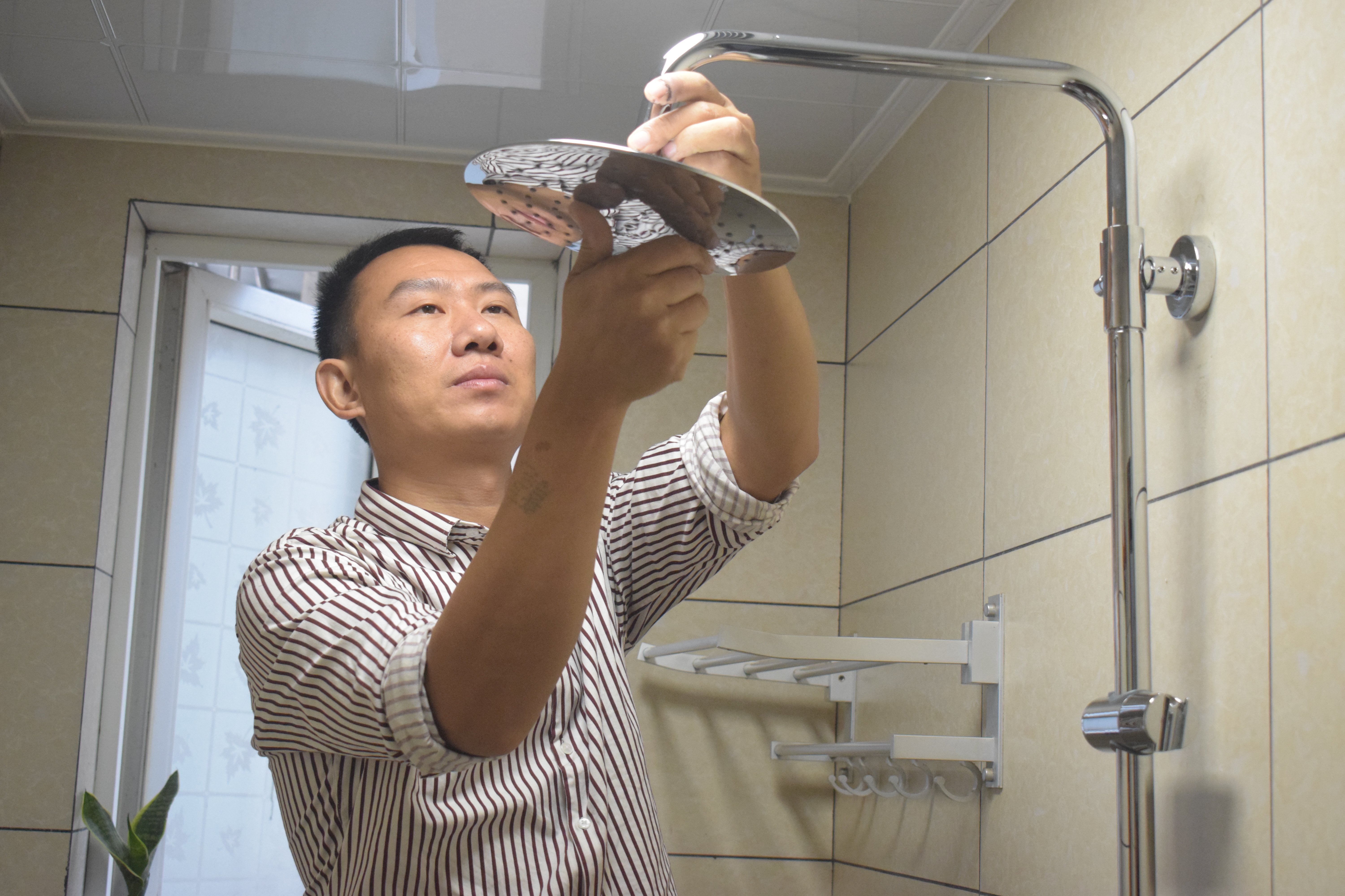 三档空气增压花洒,四档强力增压花洒