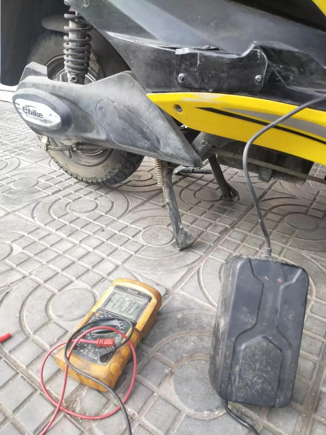 电动车电池饿死最简单的激活办法,电动车电池饿死后怎样充电