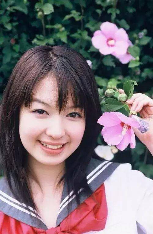 日本整容最成功女星,日本整容100次的女人