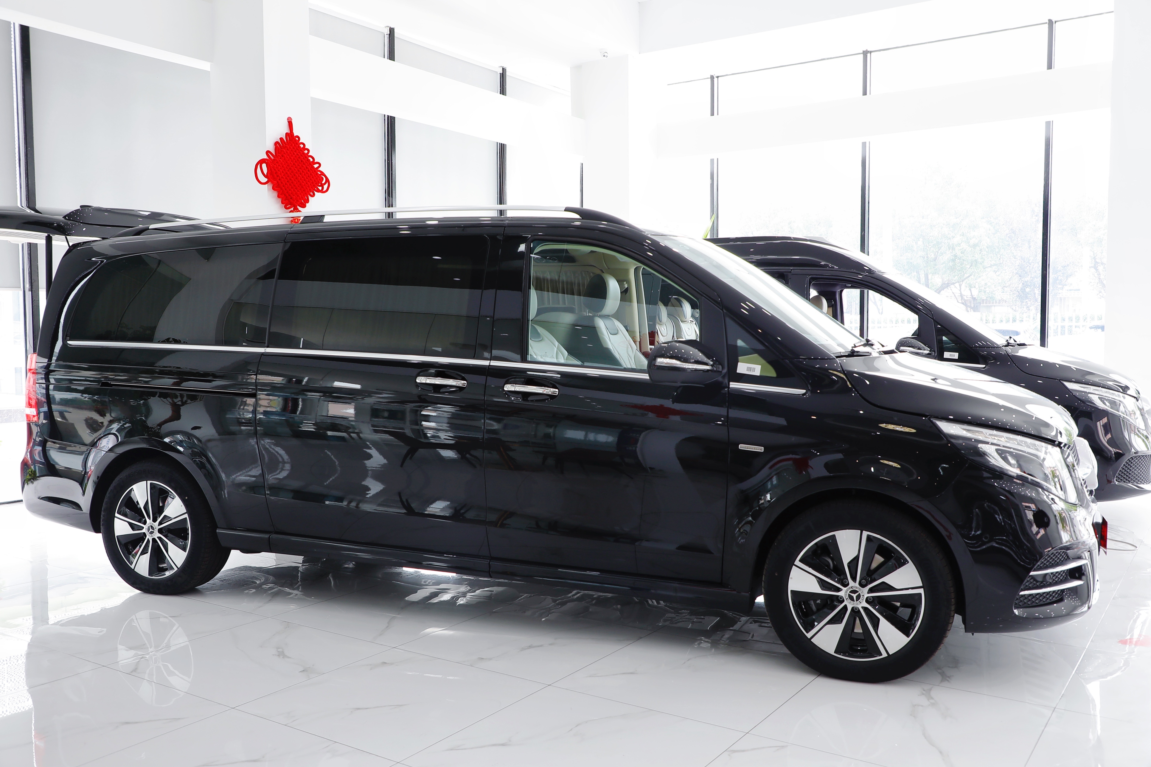 新款奔驰mpv深度评测,豪华之选这几款mpv才够牌面