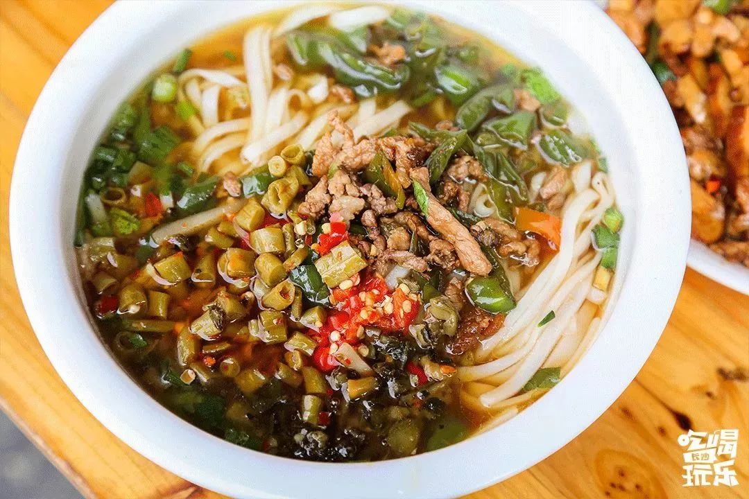 贺龙体育馆附近好吃的小吃,贺龙体育馆附近吃的美食推荐