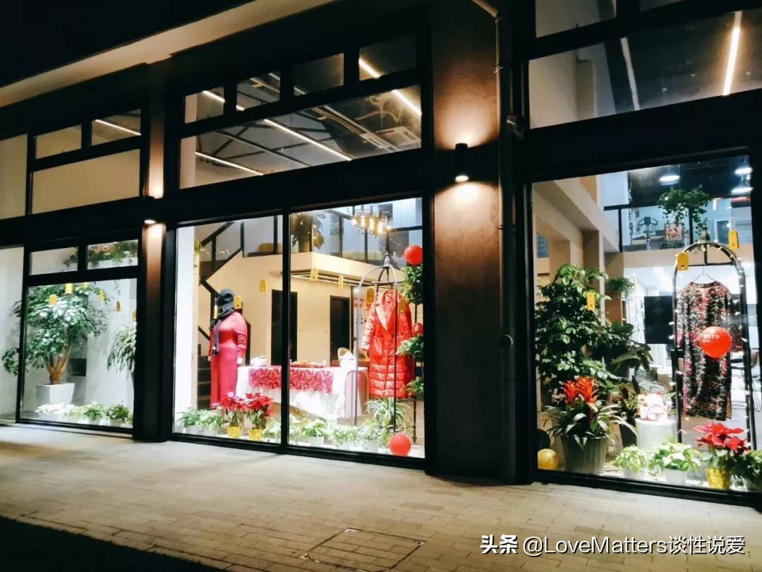 “我宁愿玩儿会儿手机我也不减肥!”:花姐说,做大码模特很快乐