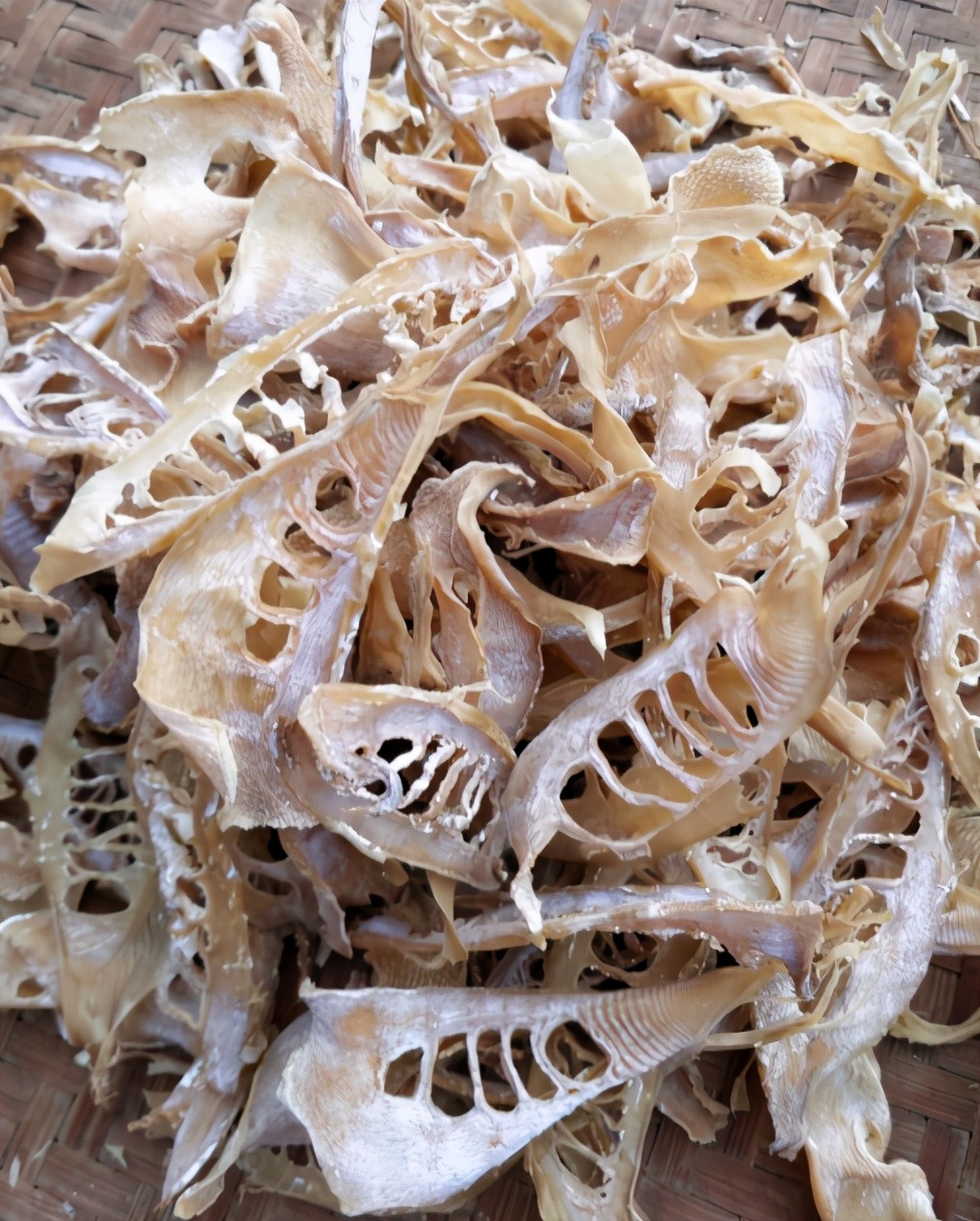 晒笋干要不要烫水,烘笋干要多少度才不会发黑