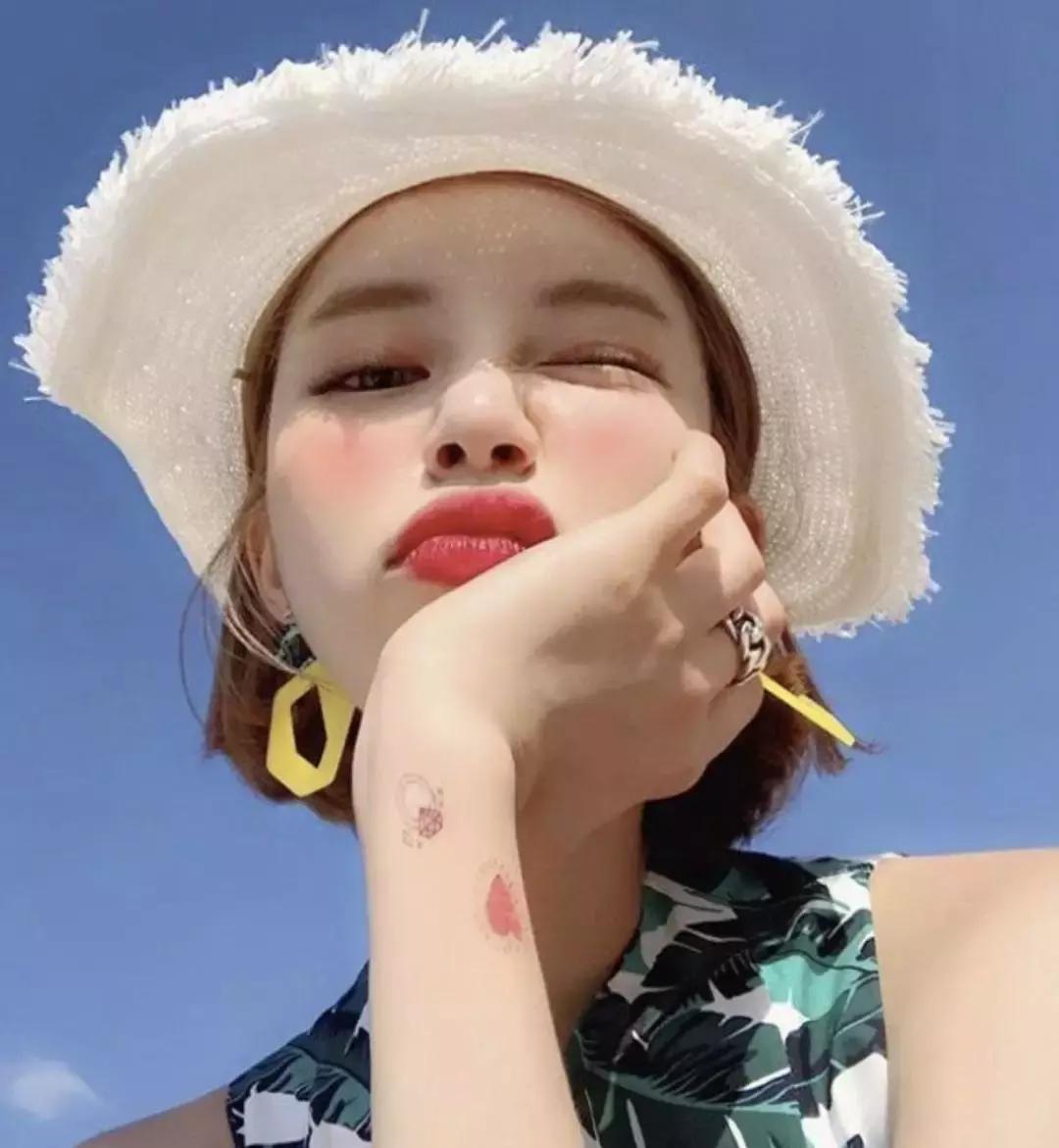 离婚又撕成连续剧?她爆肥20斤,还能美成这样才是迷啊