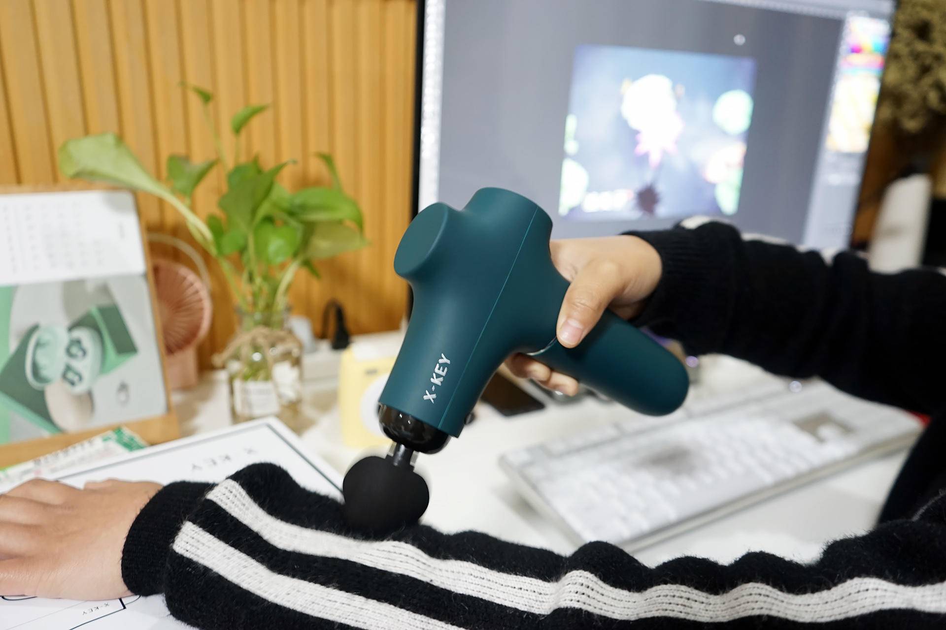 专业级筋膜枪按摩器肌肉放松,放松肌肉筋膜枪真实测评