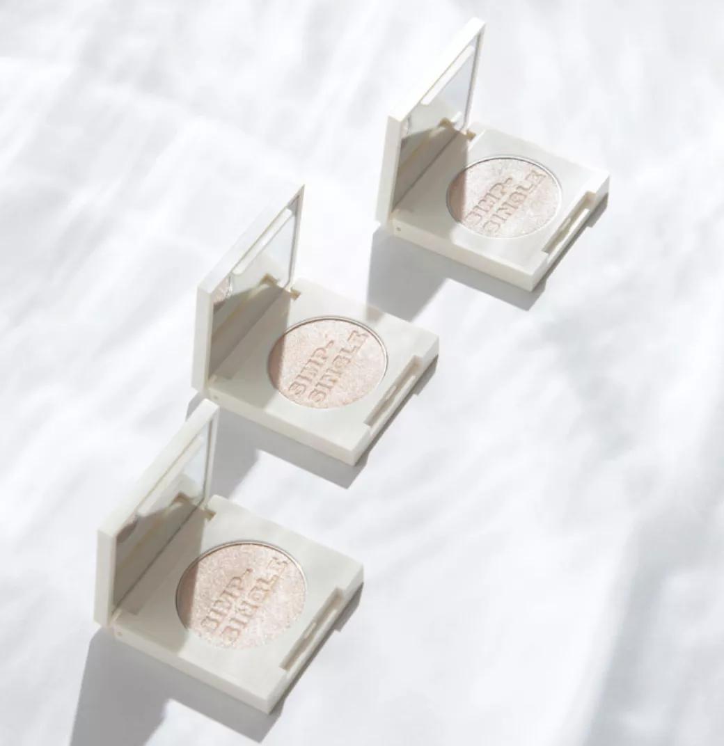 平价但超级好用的化妆品,好用又平价的全套化妆品推荐