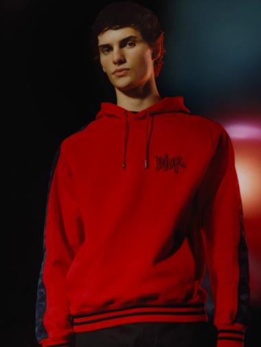 欧阳娜娜同款潮流品牌,欧阳娜娜同款联名卫衣