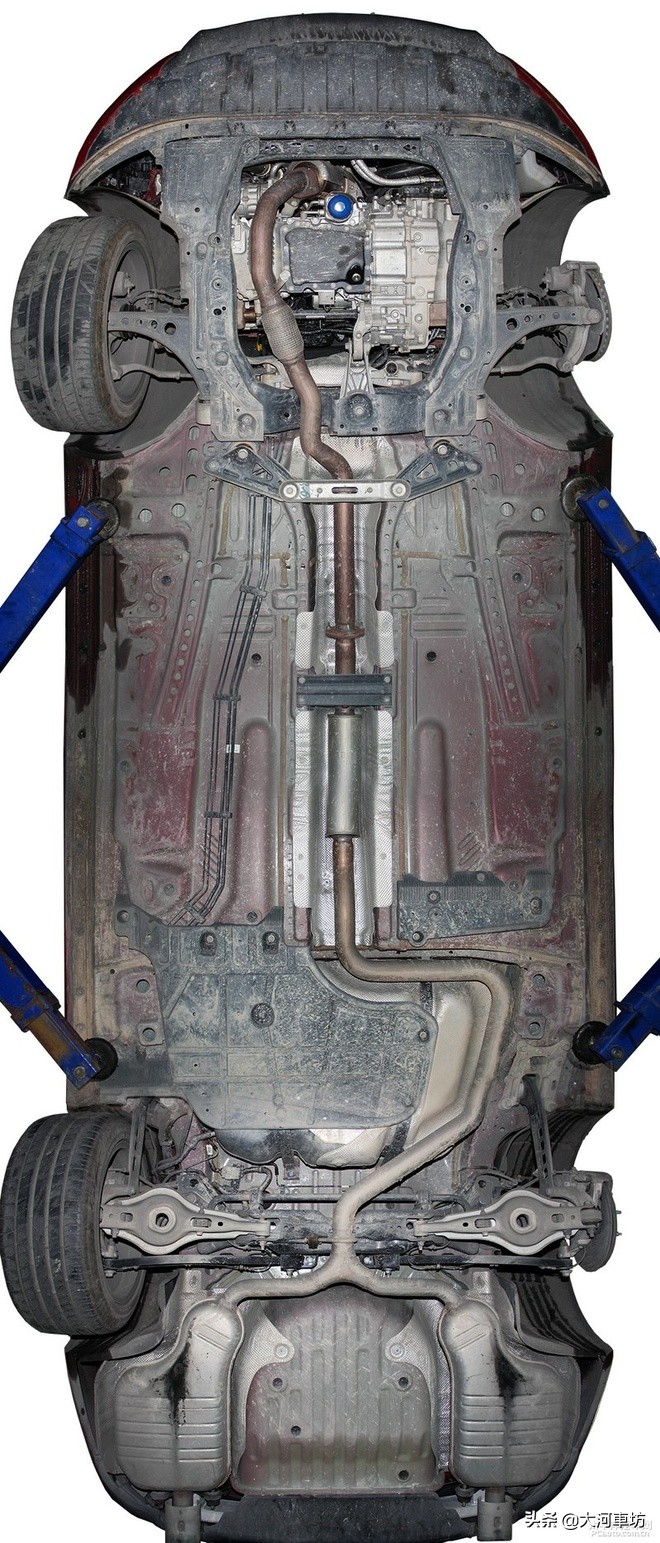 君威底盘千斤顶,别克君威发动机底盘图片解析