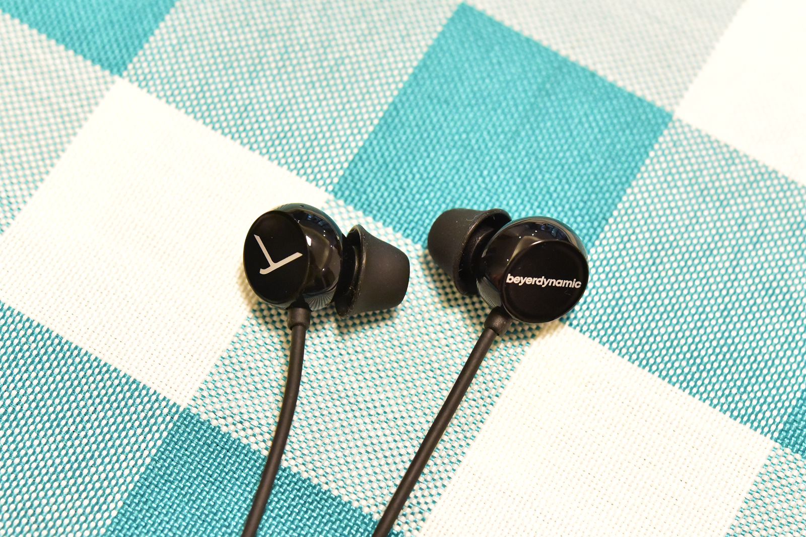 森海与拜亚谁的低频好,森海塞尔cx300和cx300ii