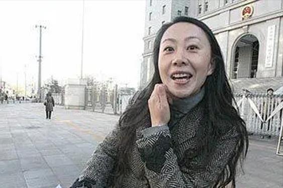 央视最差记者陆幽,“嘲讽”巩立姣身材问题,曾被曝私生活丑闻