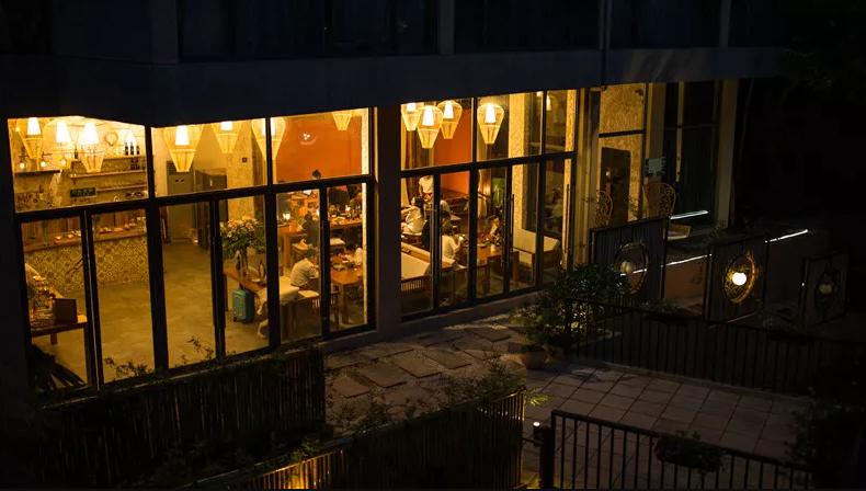 莫干山幽静住宿,莫干山恒温泳池度假酒店