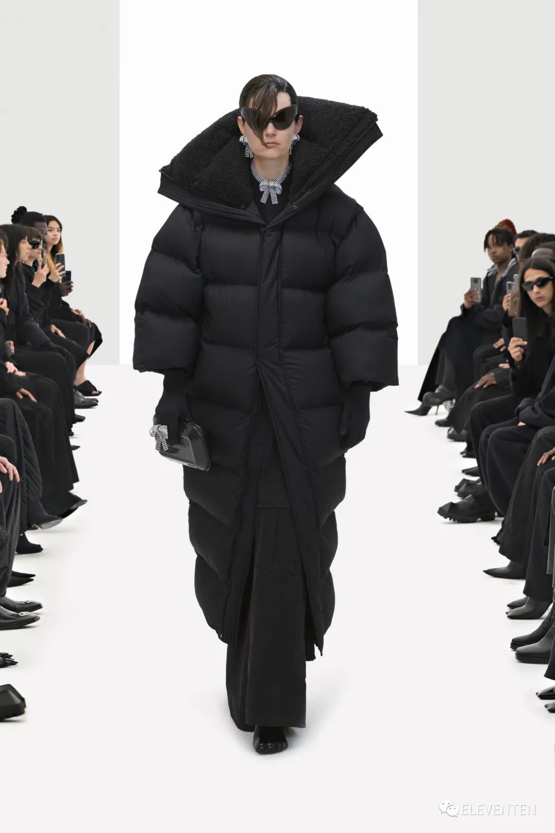 Balenciaga2022春季|数字克隆的世界