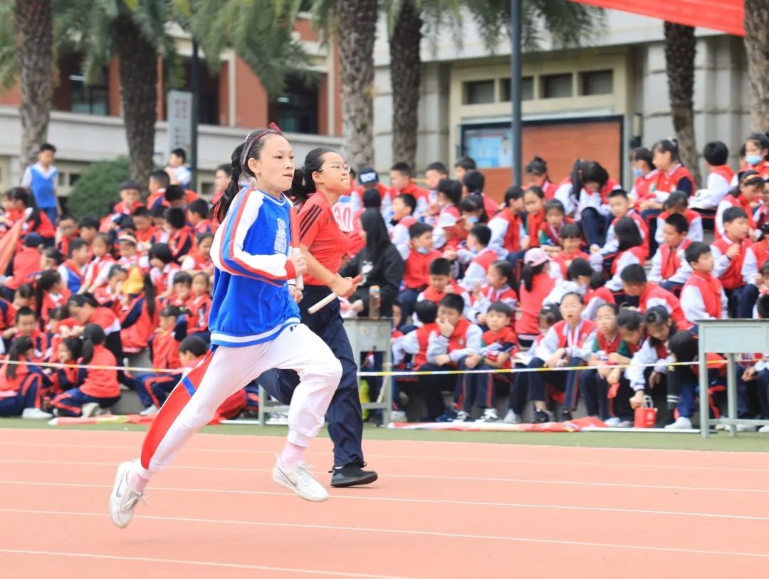 精彩难忘，未来可期，向着阳光奔跑吧！福清文光学校小学部第七届田径运动会闭幕式