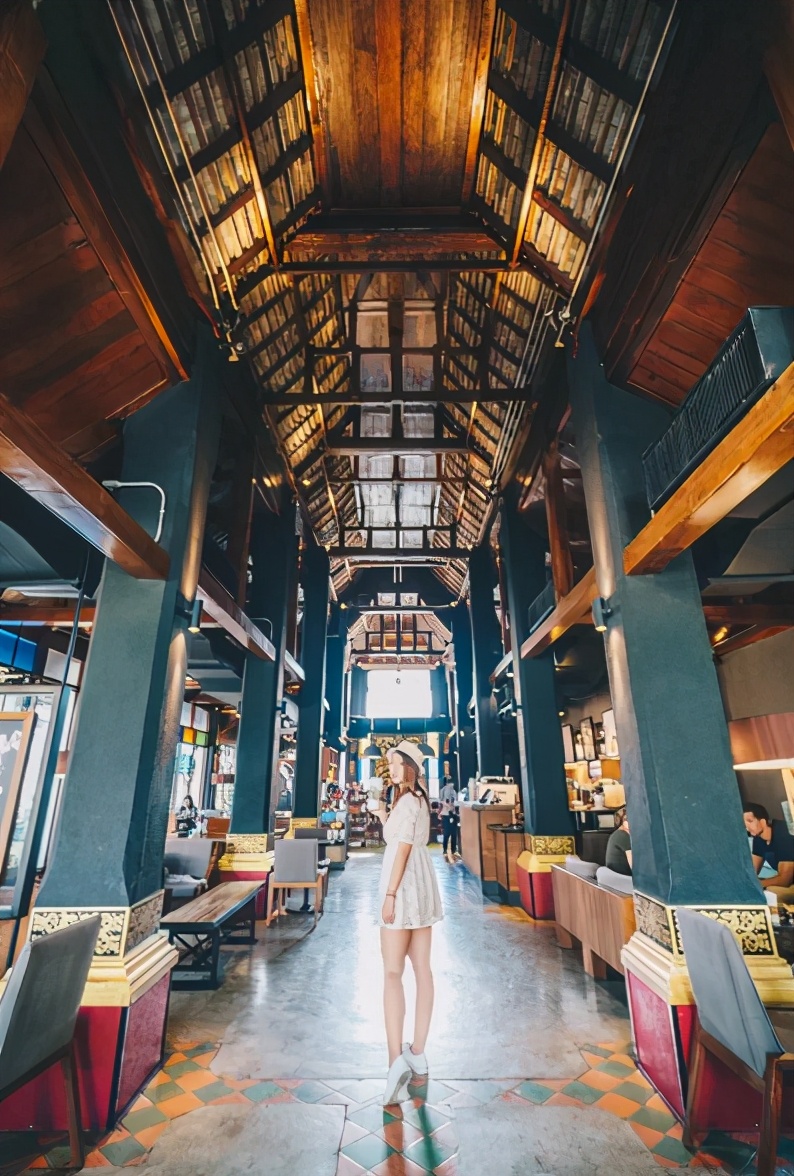 墙裂推荐！即使不喝咖啡也要打卡的巨有范儿泰国星巴克