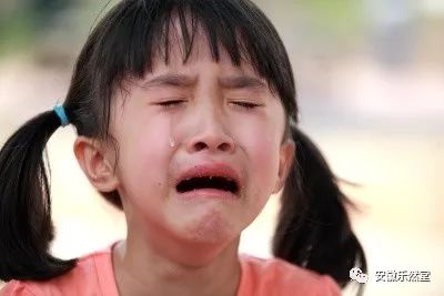 调皮的小孩子怎么治,调皮孩子的小妙招