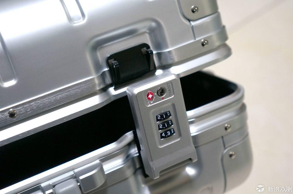 旅行箱买铝框还是pc,旅行箱abs好还是铝合金好