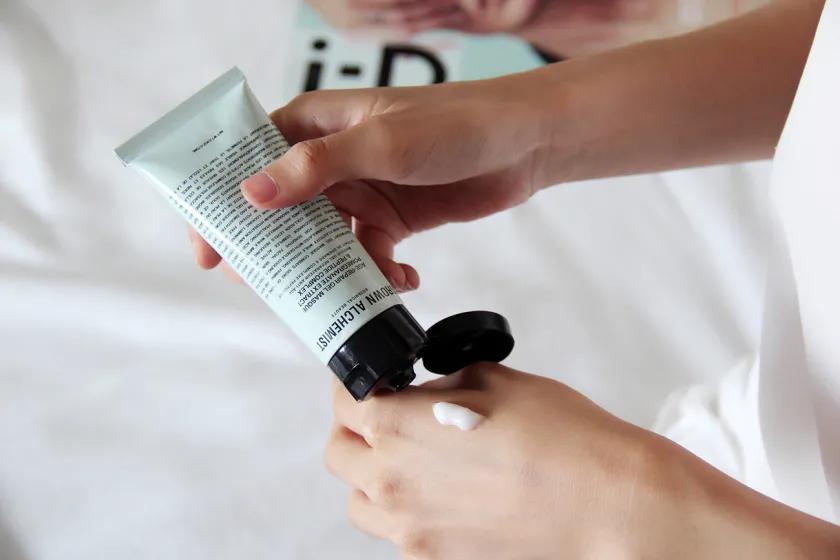 只要小几百就能买到Acne平替,高逼格小*香众**薰和王一博同款