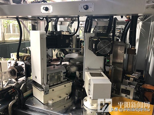 新德宝智能纸杯机多少钱一台,德宝低速纸杯机